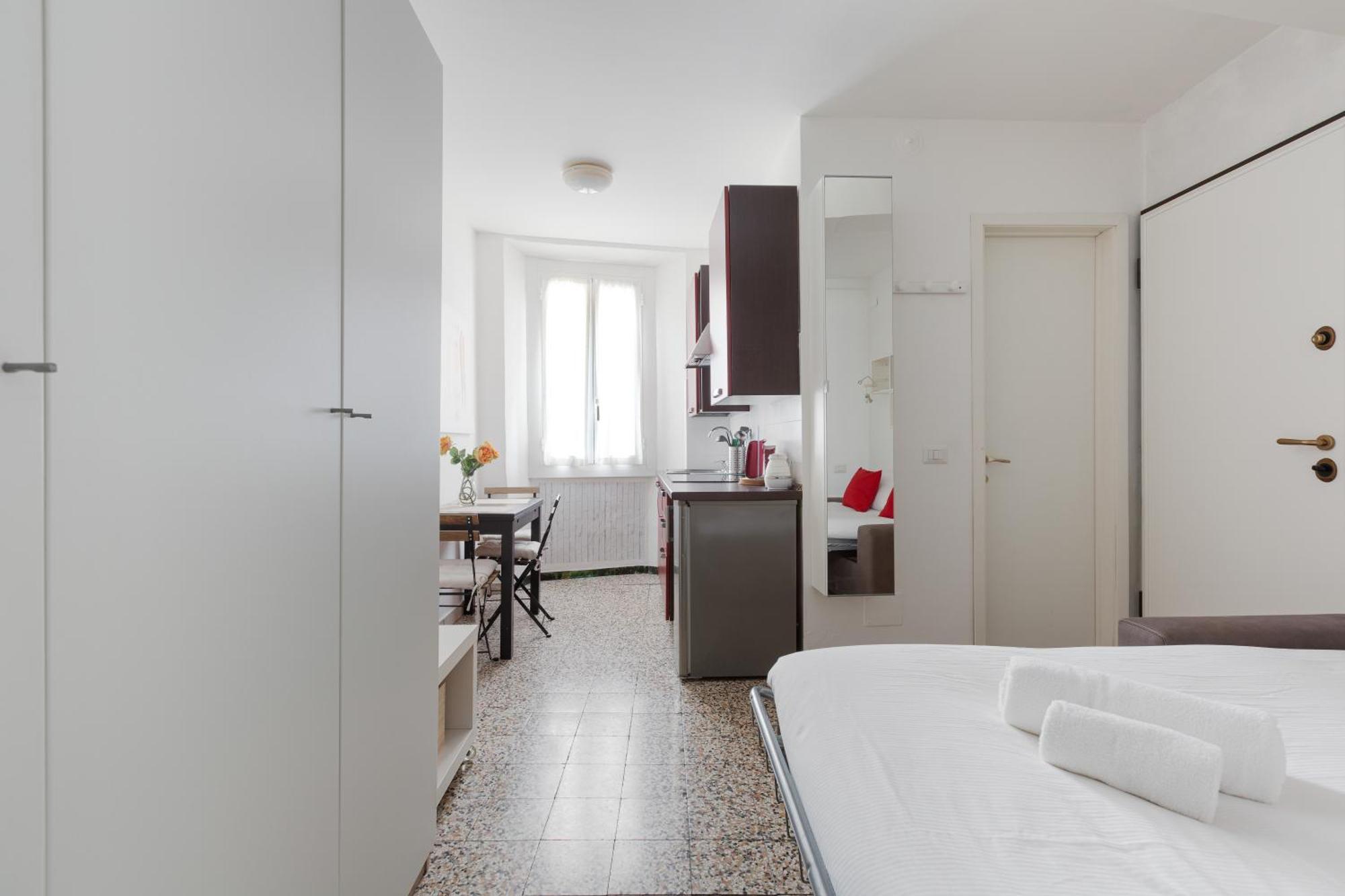 Guesthost - Sant'ambrogio Modern *
